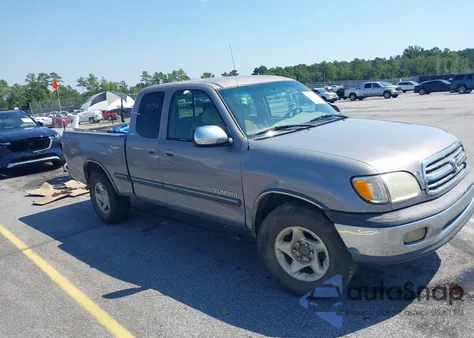 2001 Toyota Tundra Sr5 V8 из США, поврежденный, VIN 5TBRT34151S157324